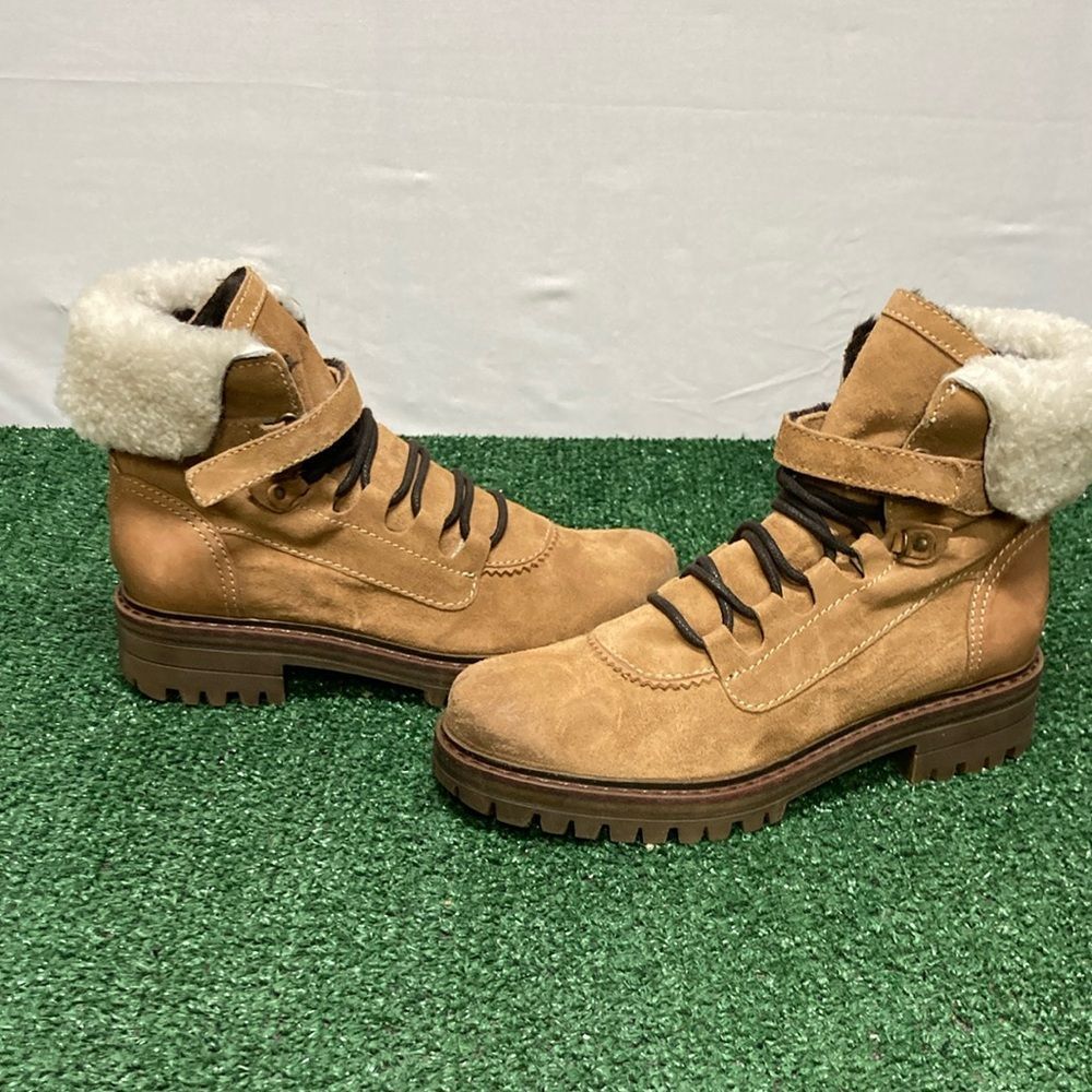 Manas women’s boots size 35 US size 5 (OKPM-07-104)